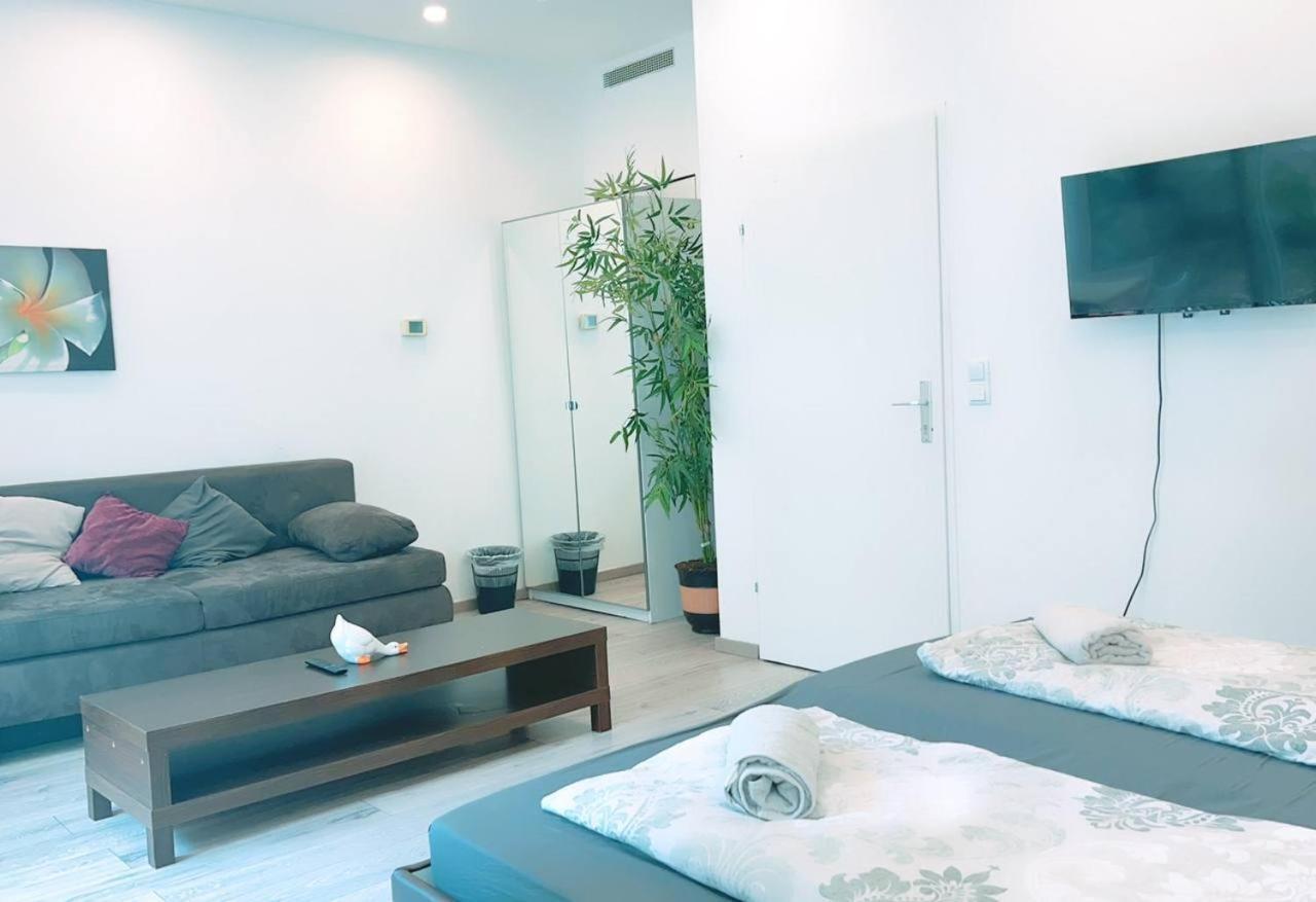 Comfort Triple Room Hn فيينا المظهر الخارجي الصورة