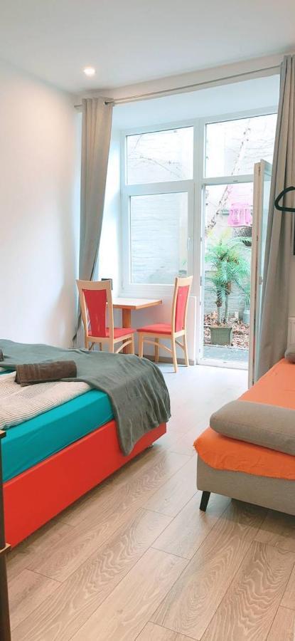 Comfort Triple Room Hn فيينا المظهر الخارجي الصورة